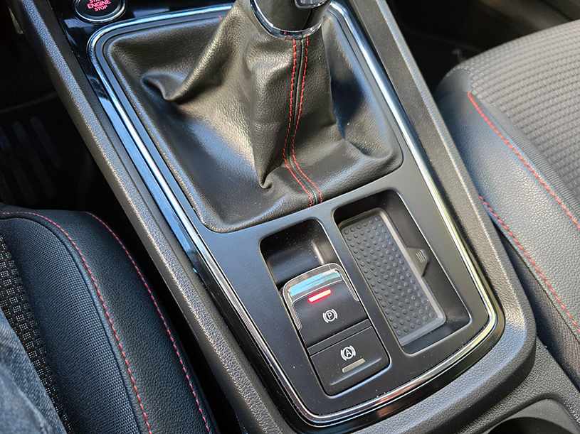 seat-leon-1-4-tsi-2018-gasolina-1390cc
