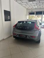 volvo-v40-2016-diesel-1560cc