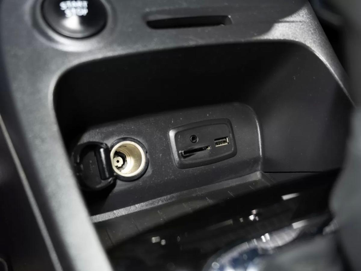 renault-captur-2016-gasolina-1197cc