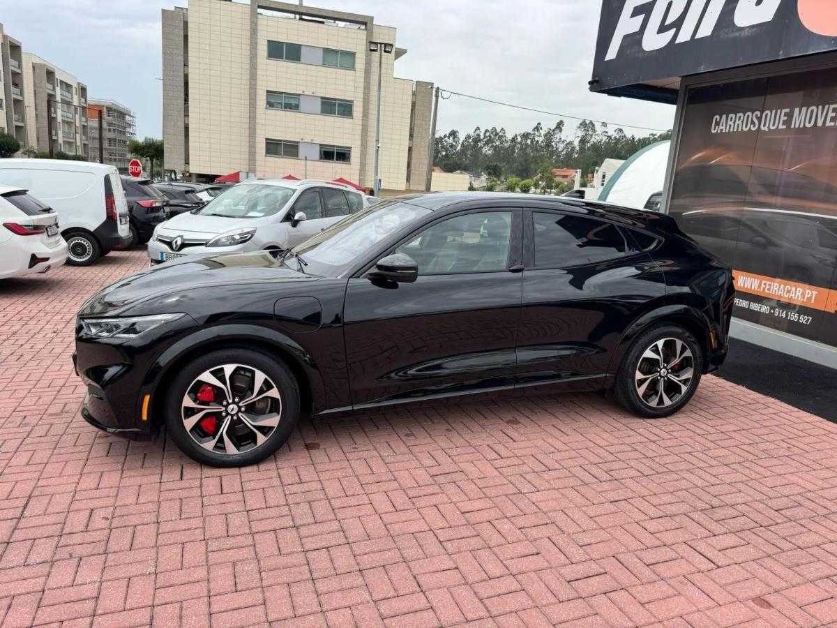 ford-mustang-mach-e-2021-eletrico-0cc