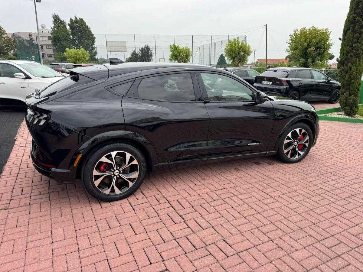 ford-mustang-mach-e-2021-eletrico-0cc