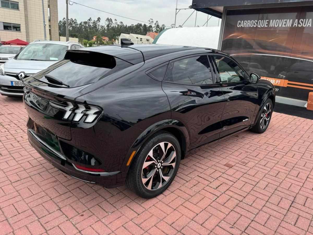 ford-mustang-mach-e-2021-eletrico-0cc