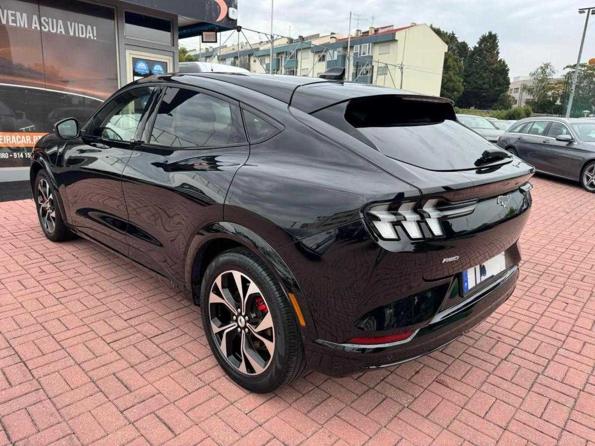 ford-mustang-mach-e-2021-eletrico-0cc