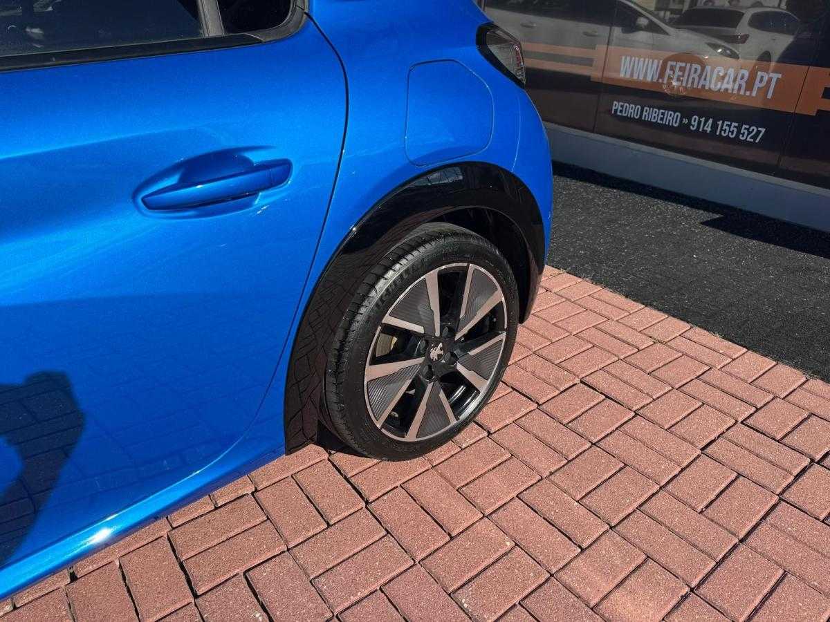 peugeot-208-2020-eletrico-500cc