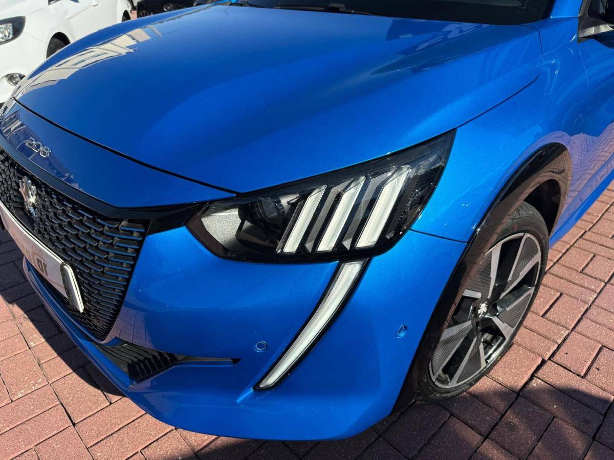 peugeot-208-2020-eletrico-500cc
