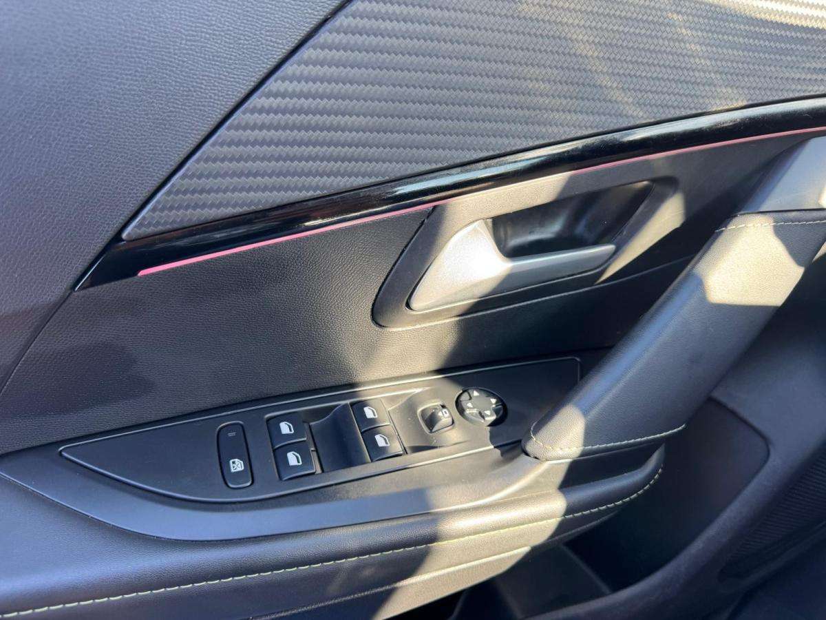 peugeot-208-2020-eletrico-500cc