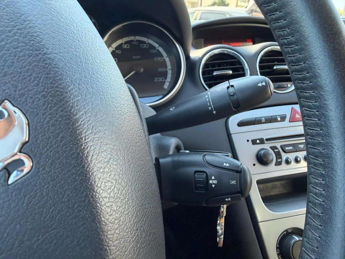 peugeot-308-cc-2012-gasolina-1598cc
