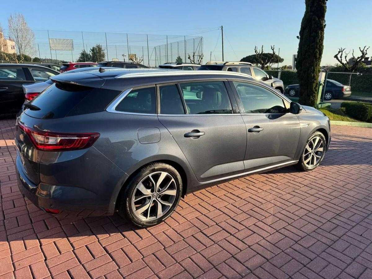 renault-megane-sport-tourer-2017-gasolina-1197cc