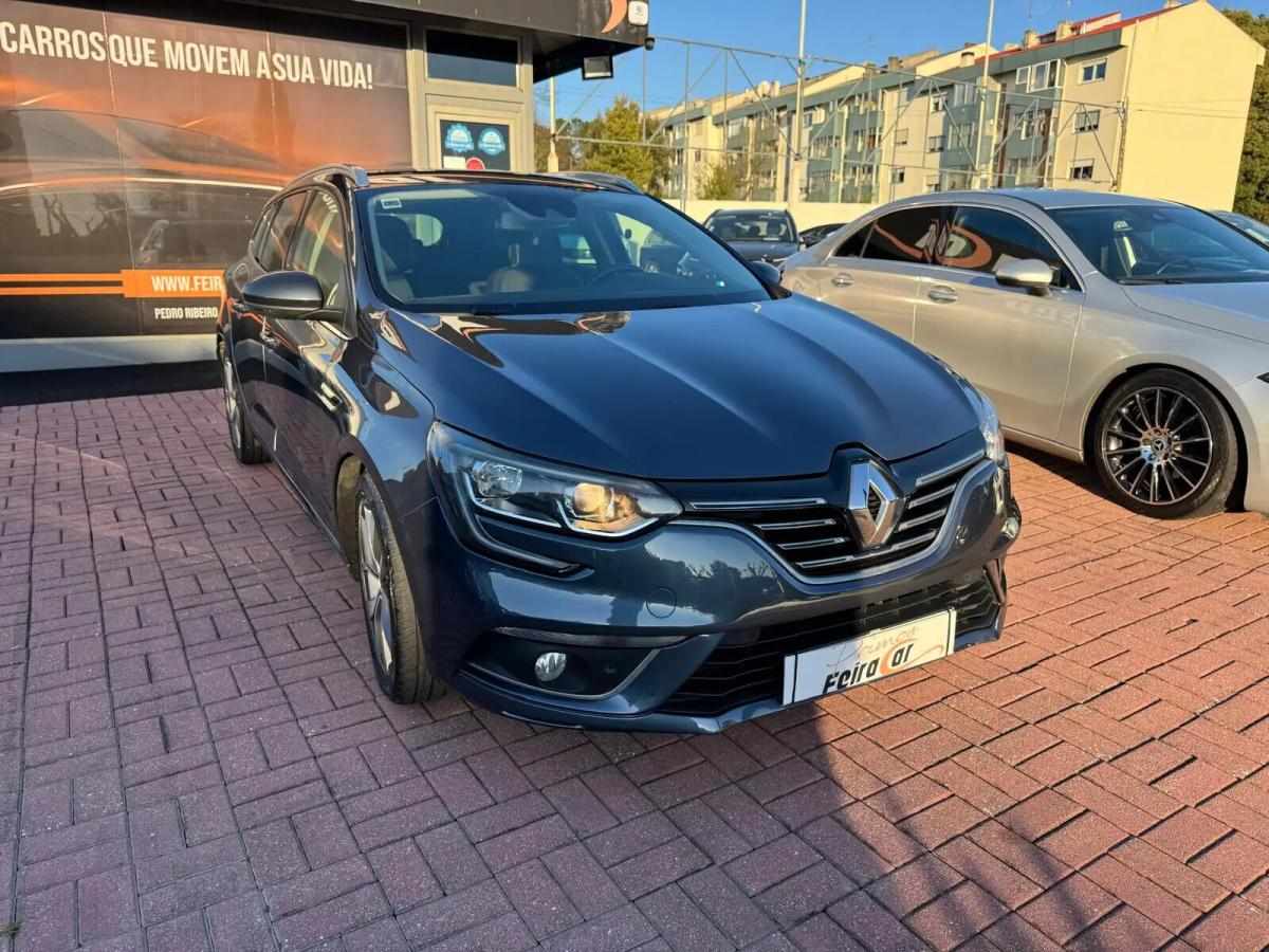 renault-megane-sport-tourer-2017-gasolina-1197cc
