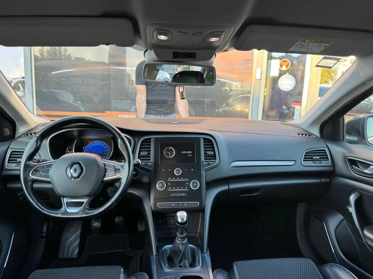 renault-megane-sport-tourer-2017-gasolina-1197cc