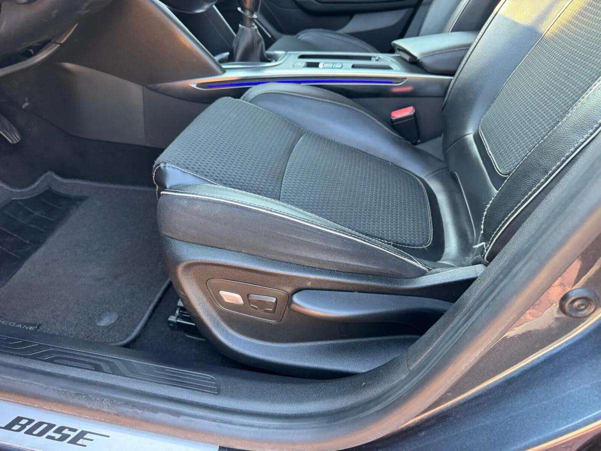renault-megane-sport-tourer-2017-gasolina-1197cc