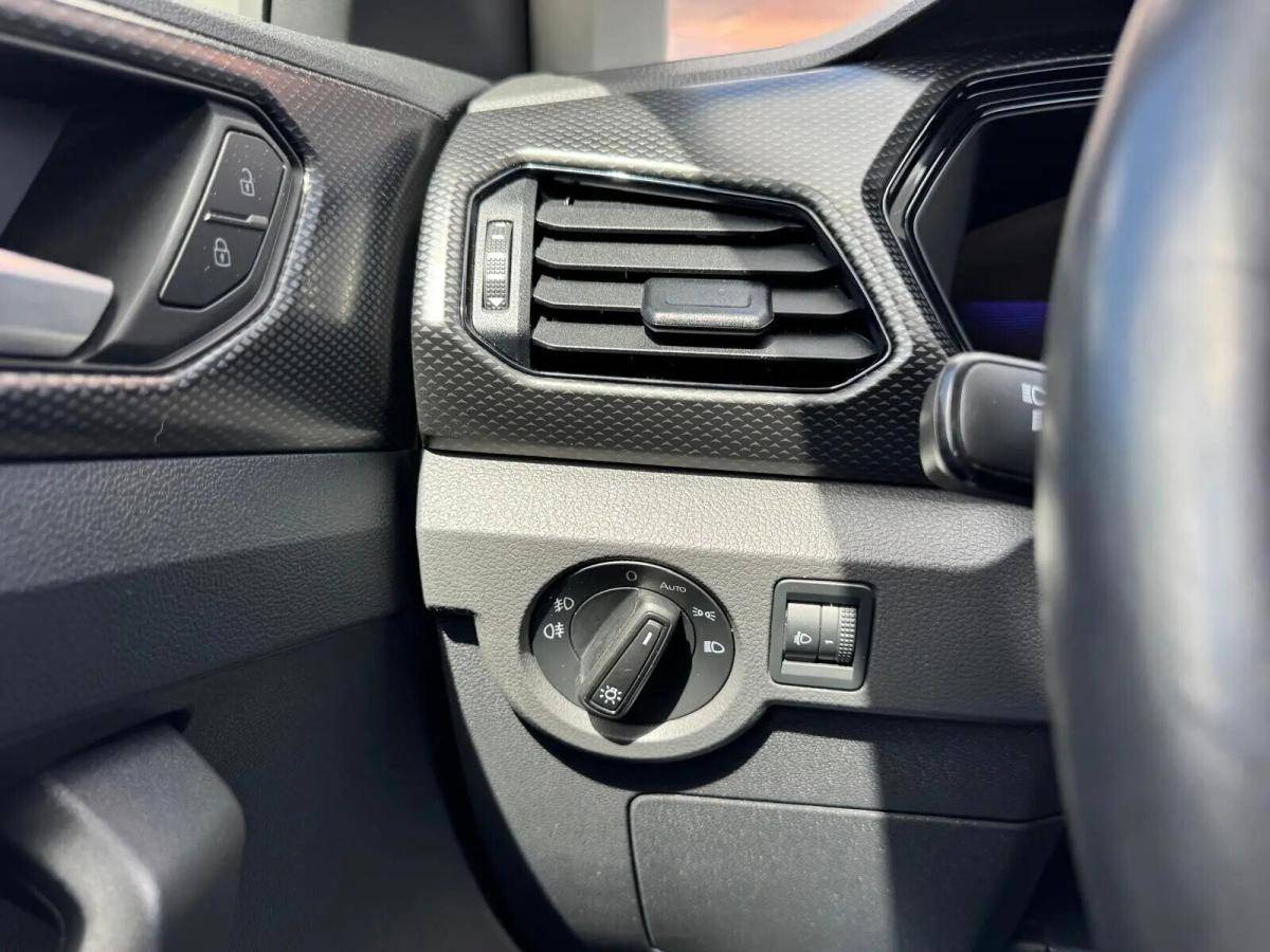 volkswagen-t-cross-2023-gasolina-999cc