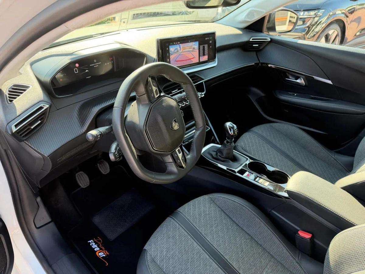 peugeot-208-2024-gasolina-1199cc