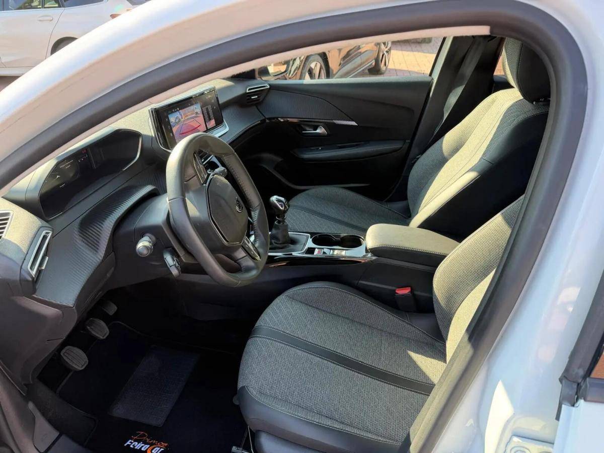 peugeot-208-2024-gasolina-1199cc