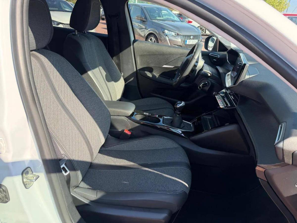 peugeot-208-2024-gasolina-1199cc