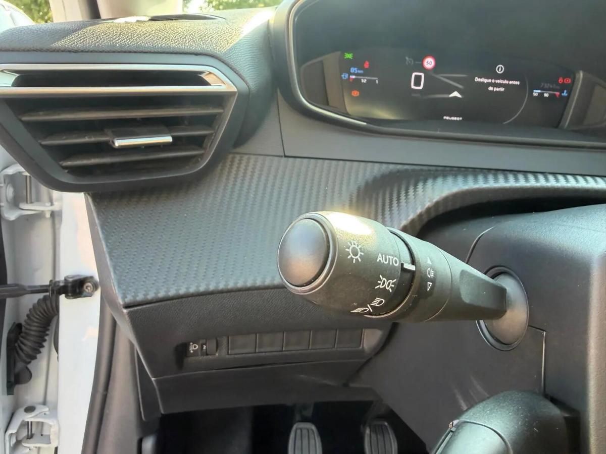 peugeot-208-2024-gasolina-1199cc