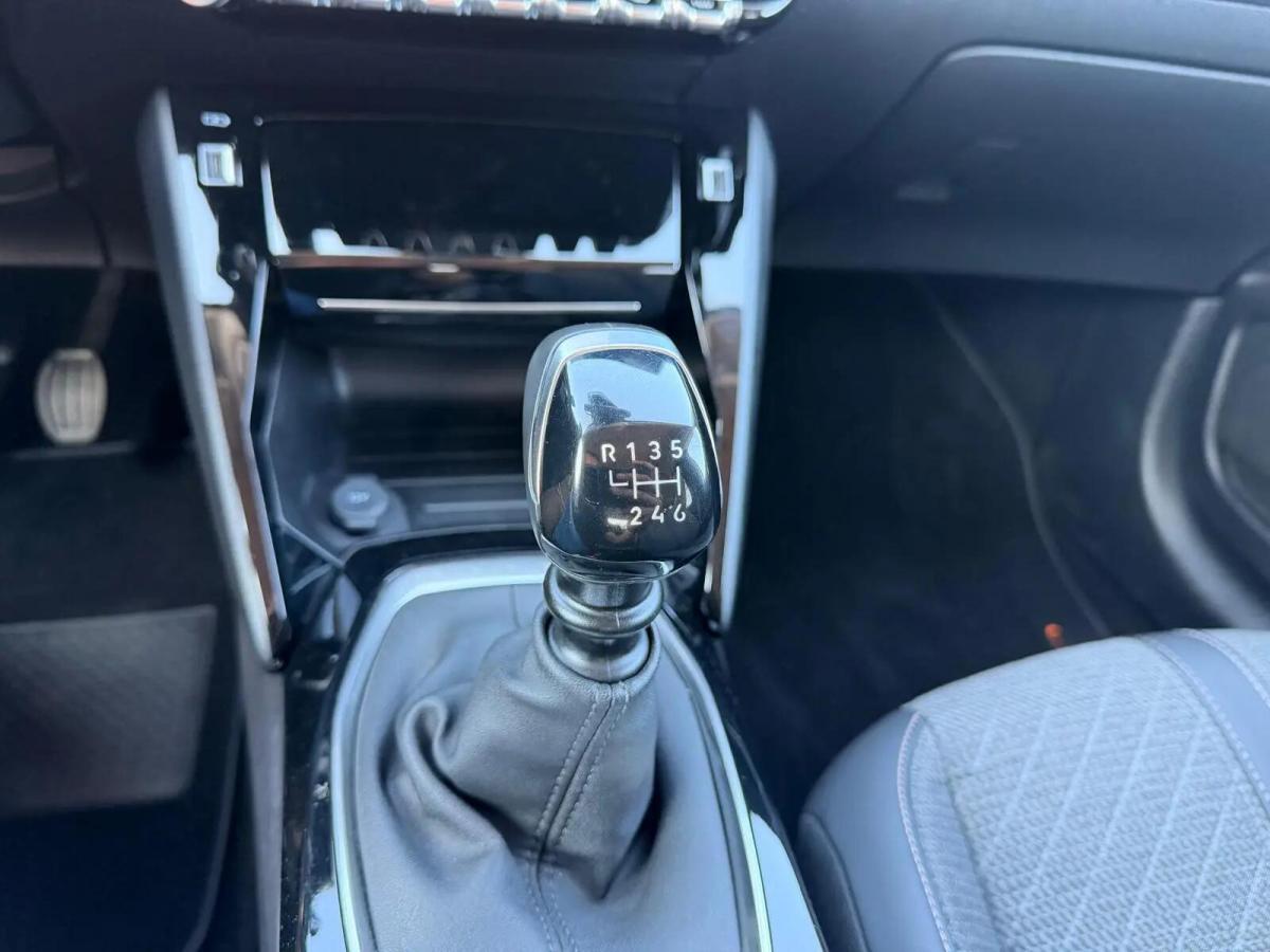 peugeot-208-2024-gasolina-1199cc