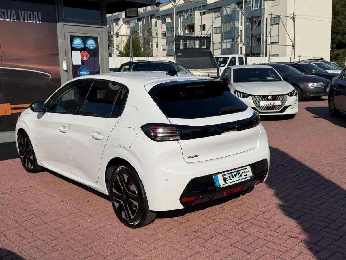 peugeot-208-2024-gasolina-1199cc