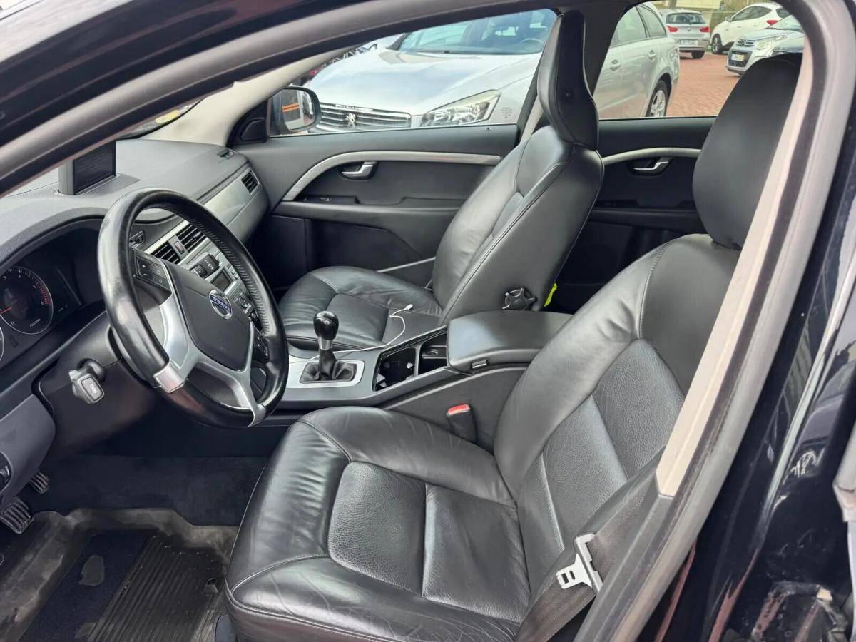 volvo-v70-2010-diesel-1560cc