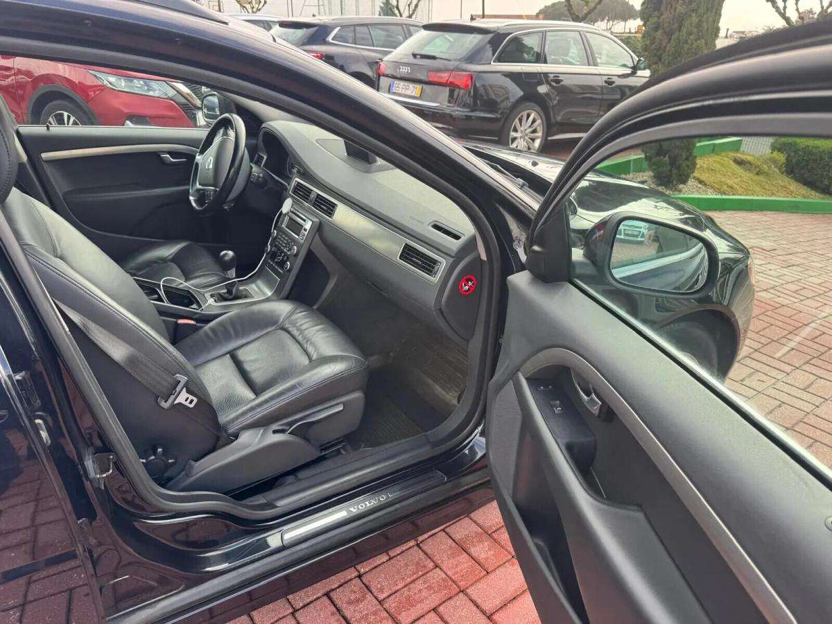 volvo-v70-2010-diesel-1560cc