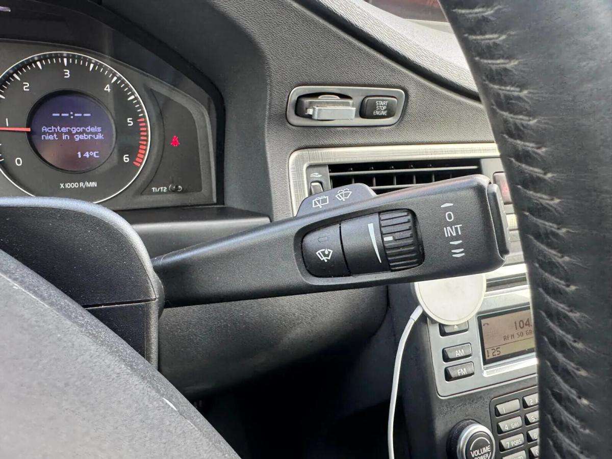 volvo-v70-2010-diesel-1560cc