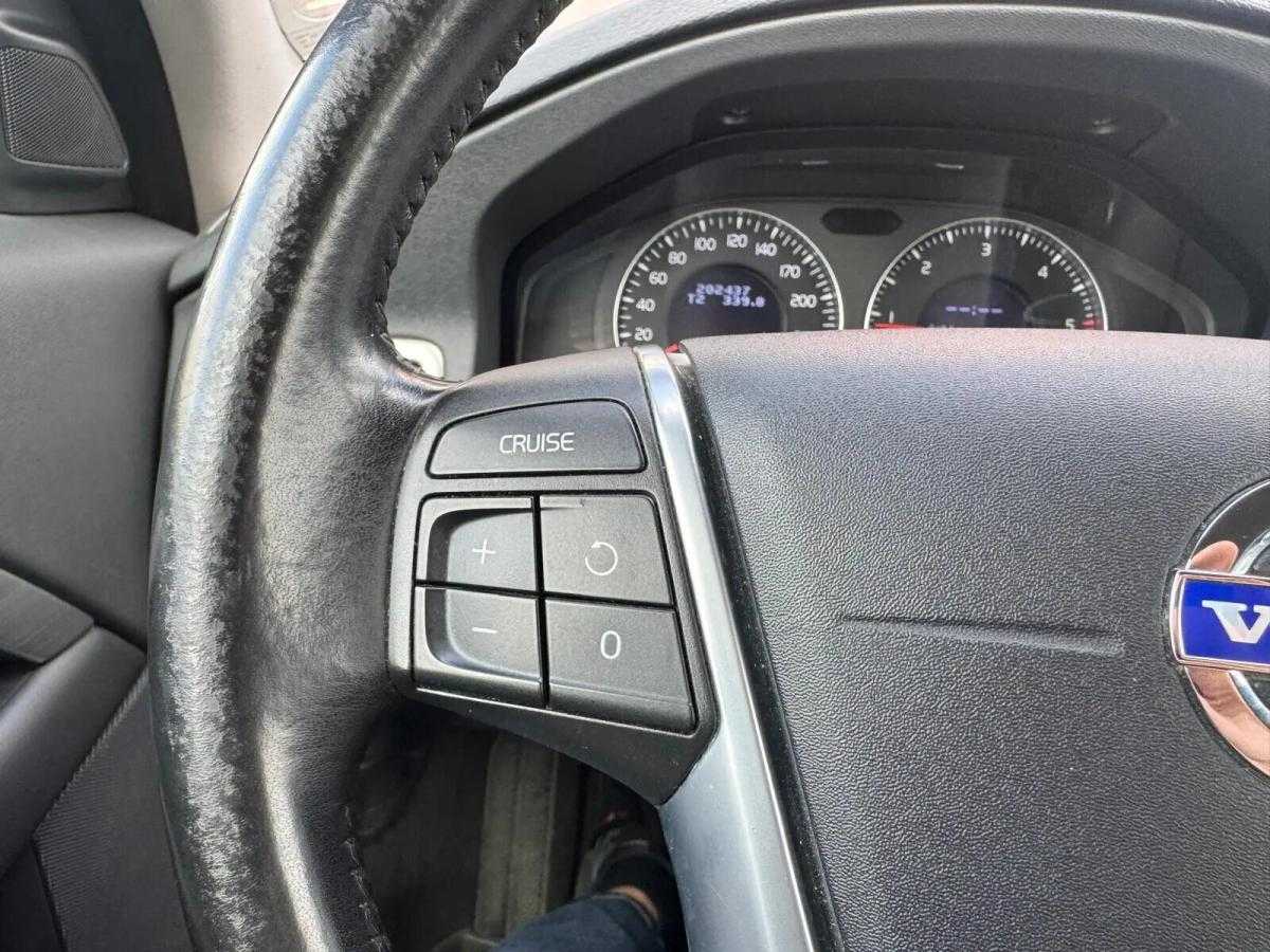 volvo-v70-2010-diesel-1560cc