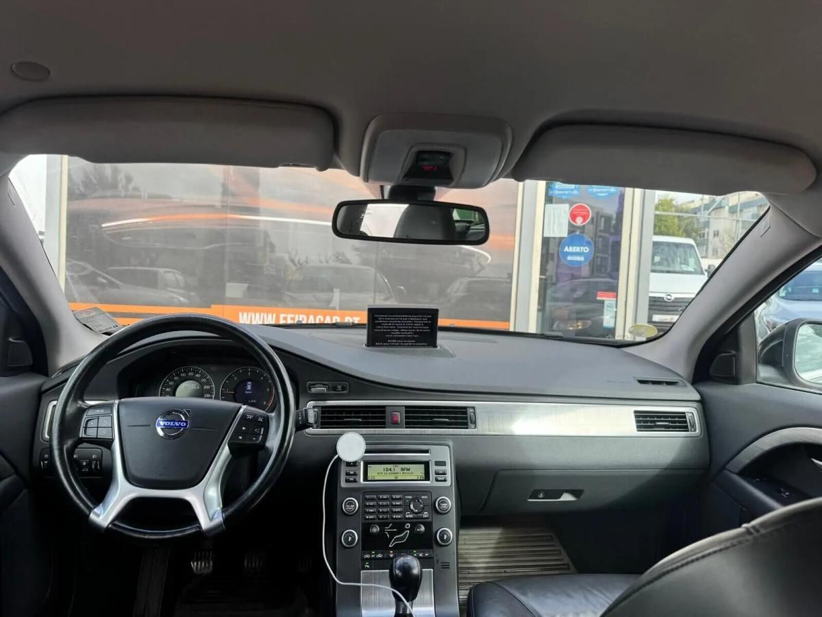 volvo-v70-2010-diesel-1560cc