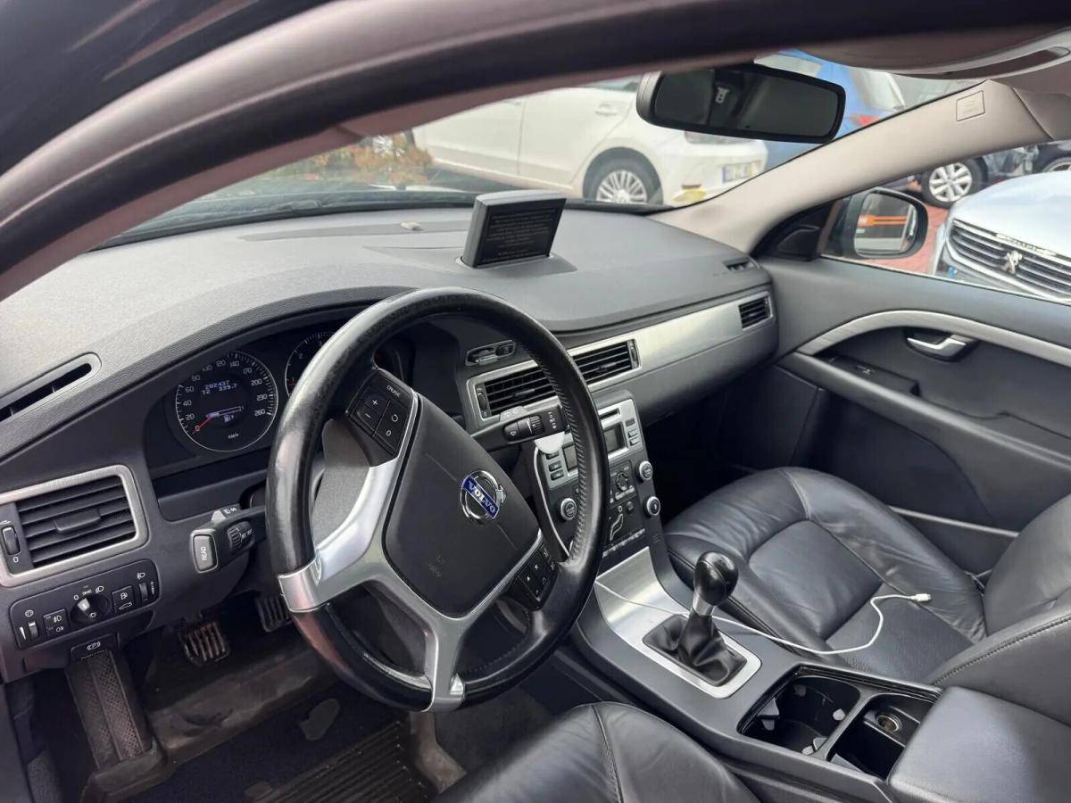 volvo-v70-2010-diesel-1560cc