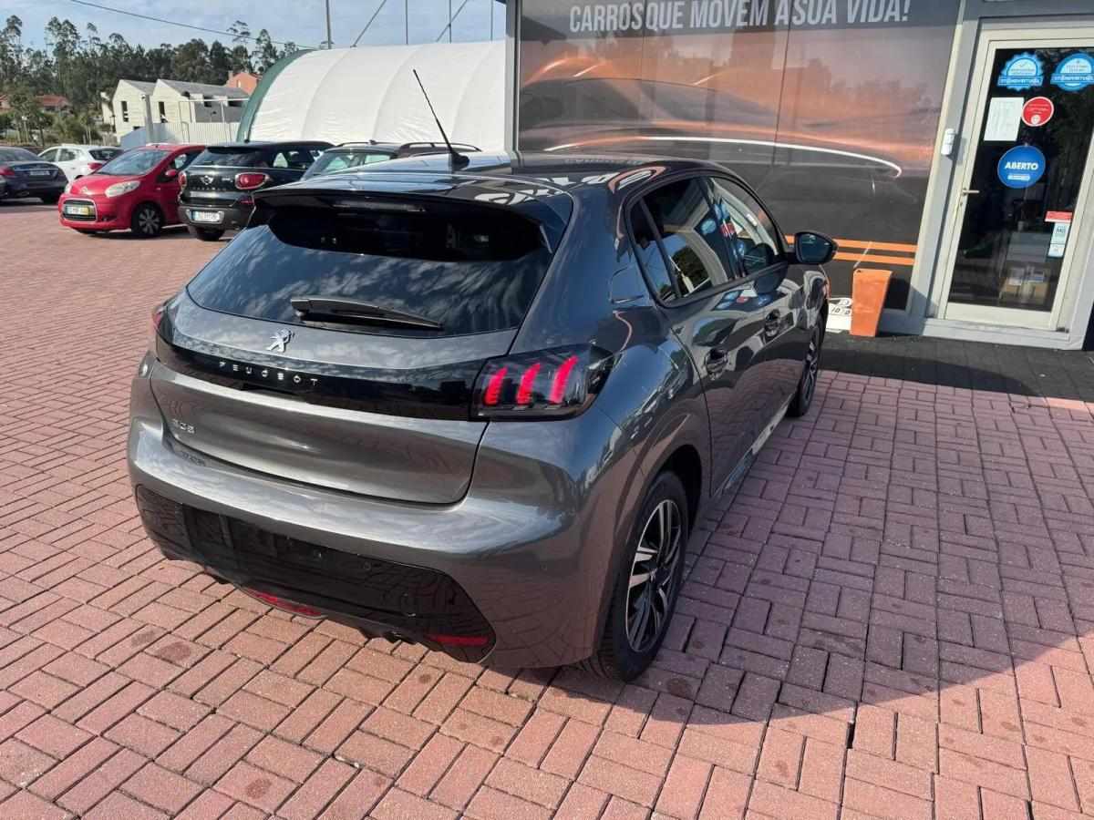 peugeot-208-2023-gasolina-1199cc