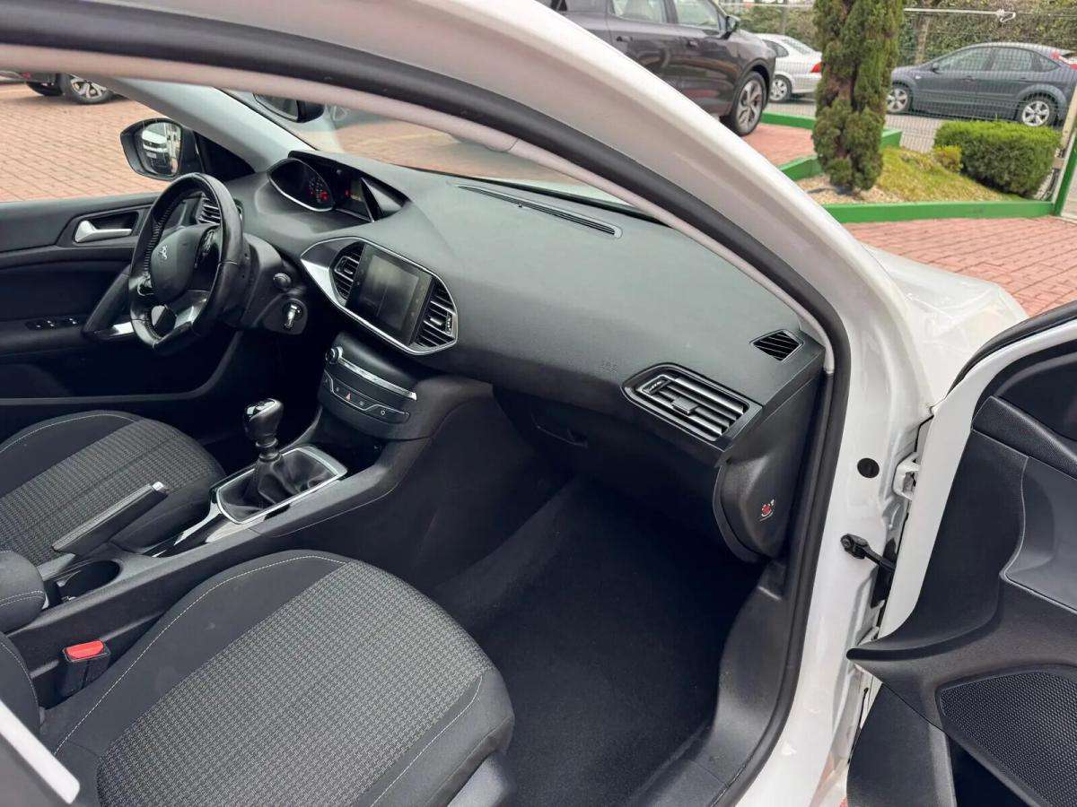 peugeot-308-2019-diesel-1499cc