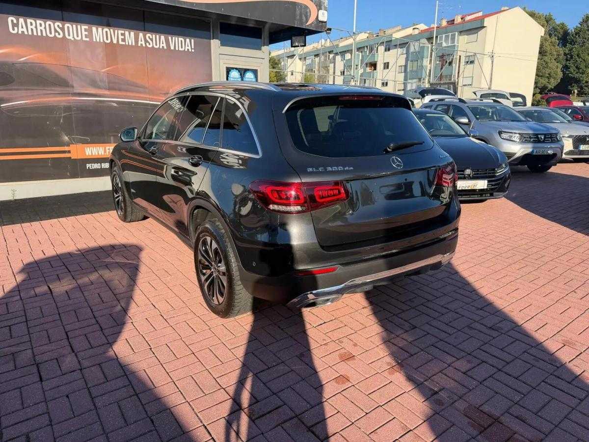 mercedes-benz-glc-300-d-e-4matic-2022-hibrido-a-diesel-1950cc