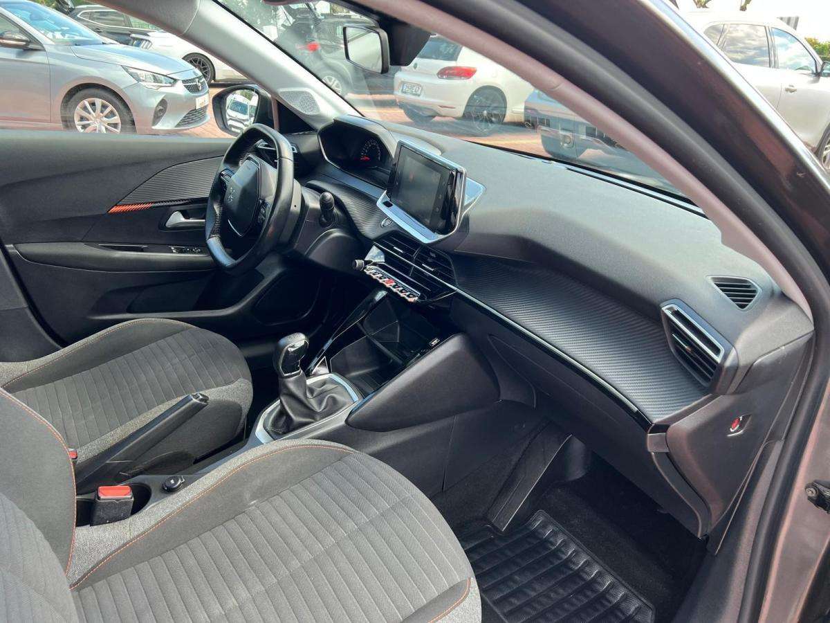 peugeot-208-2020-gasolina-1199cc
