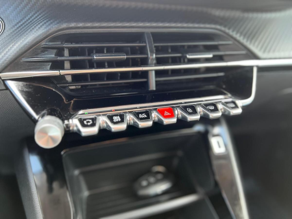 peugeot-208-2020-gasolina-1199cc