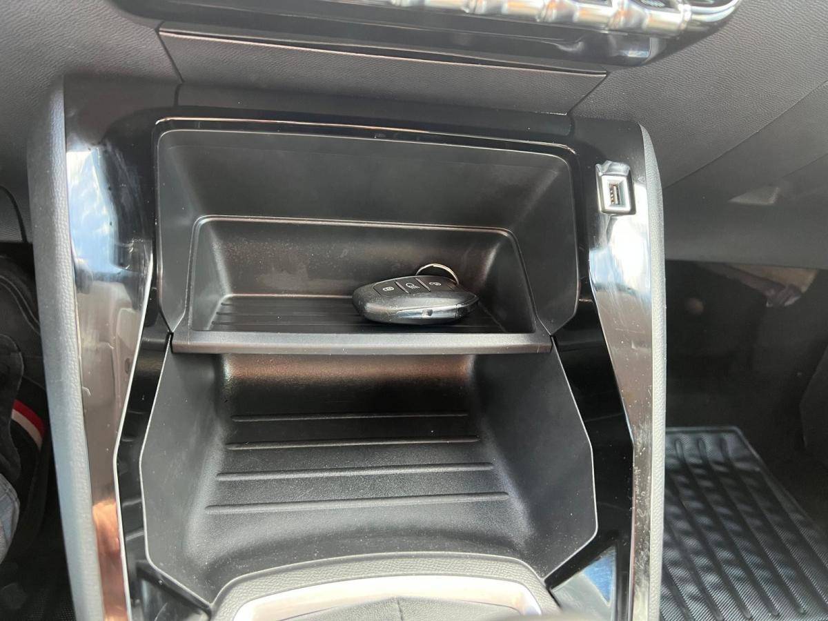 peugeot-208-2020-gasolina-1199cc