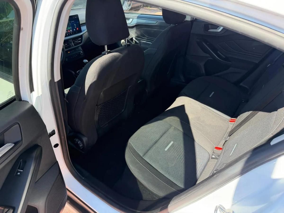 ford-focus-2023-gasolina-998cc