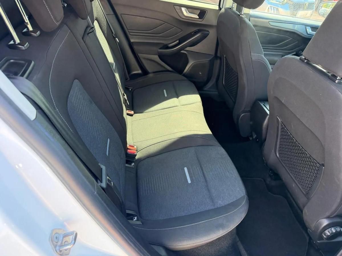 ford-focus-2023-gasolina-998cc
