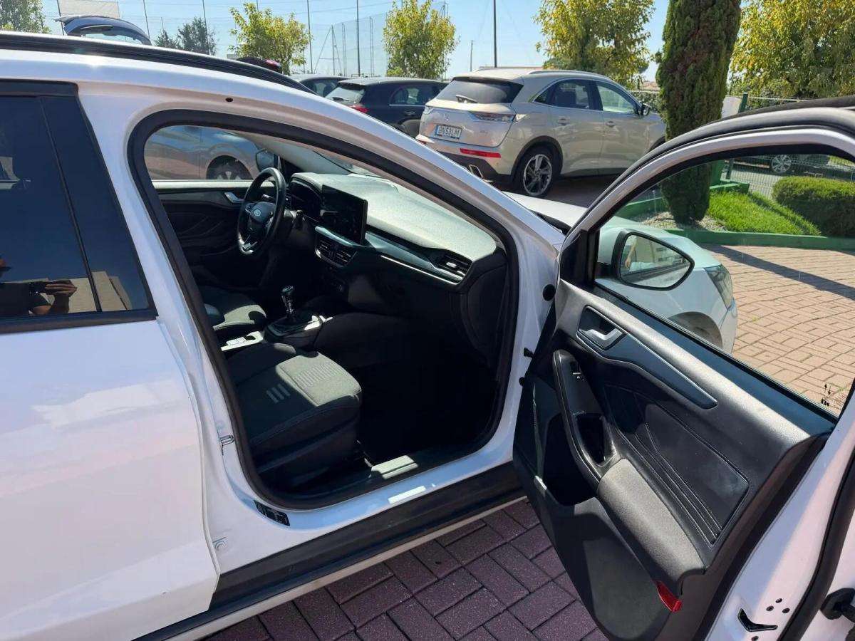 ford-focus-2023-gasolina-998cc