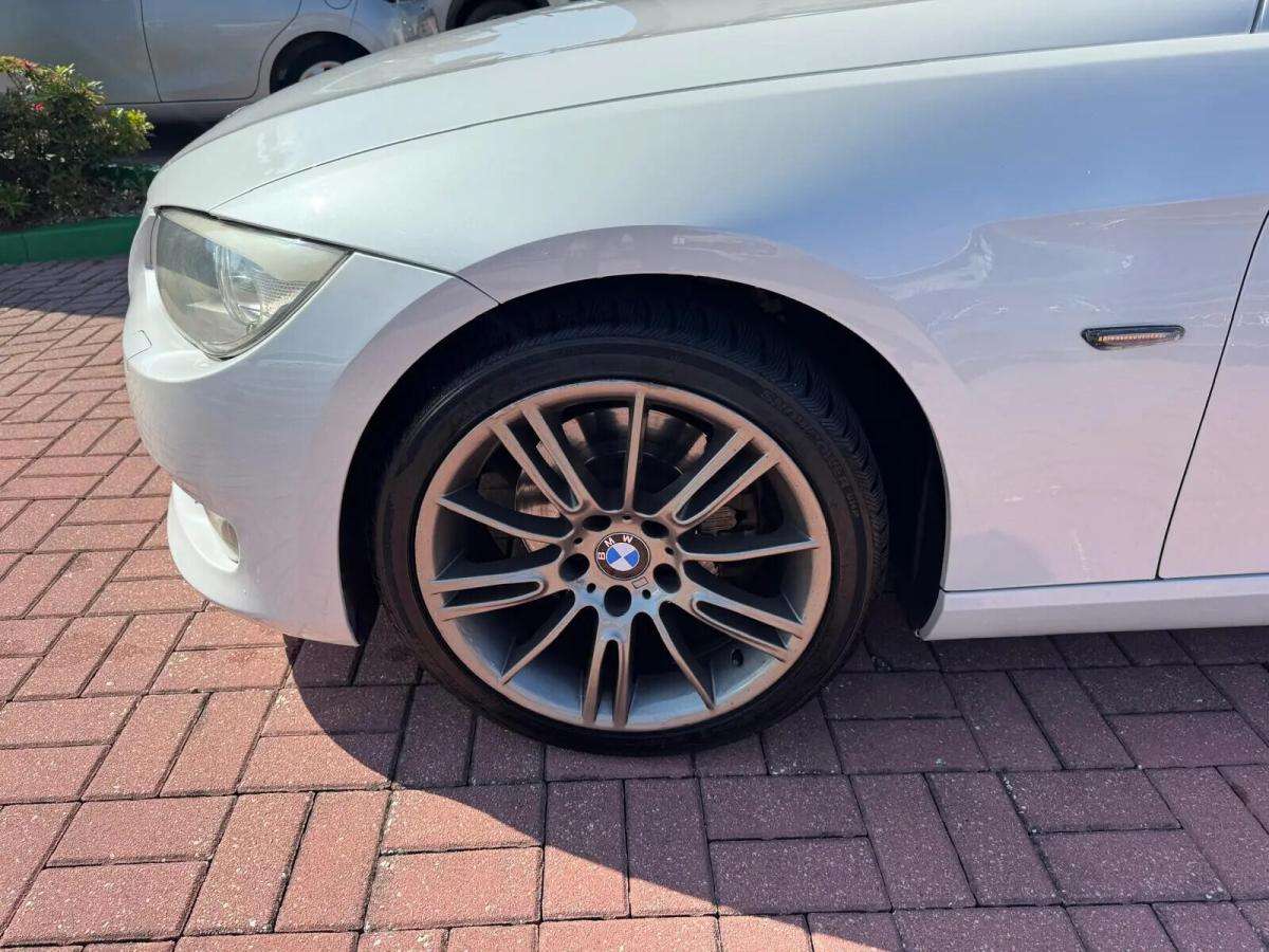 bmw-serie-3-320d-2011-diesel-1995cc