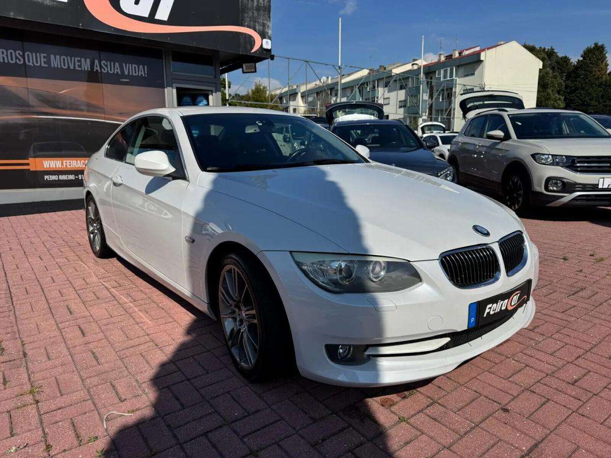 bmw-serie-3-320d-2011-diesel-1995cc