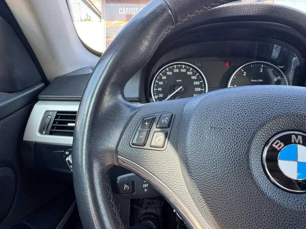 bmw-serie-3-320d-2011-diesel-1995cc