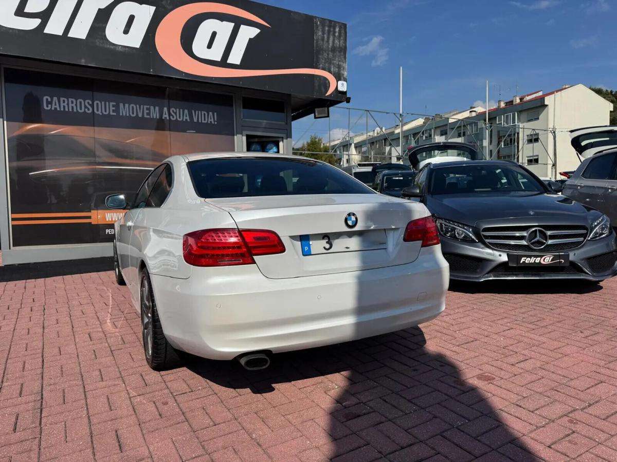 bmw-serie-3-320d-2011-diesel-1995cc