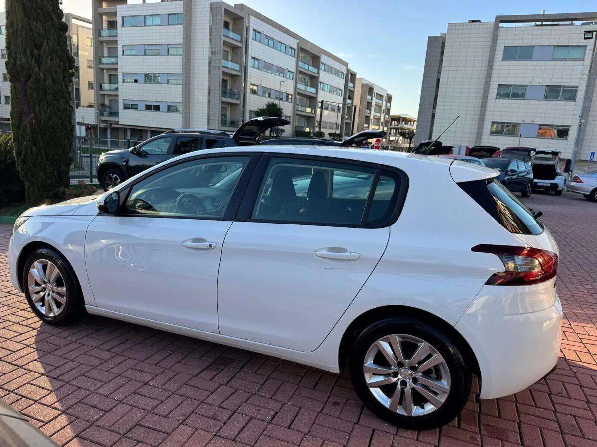 peugeot-308-2019-diesel-1499cc