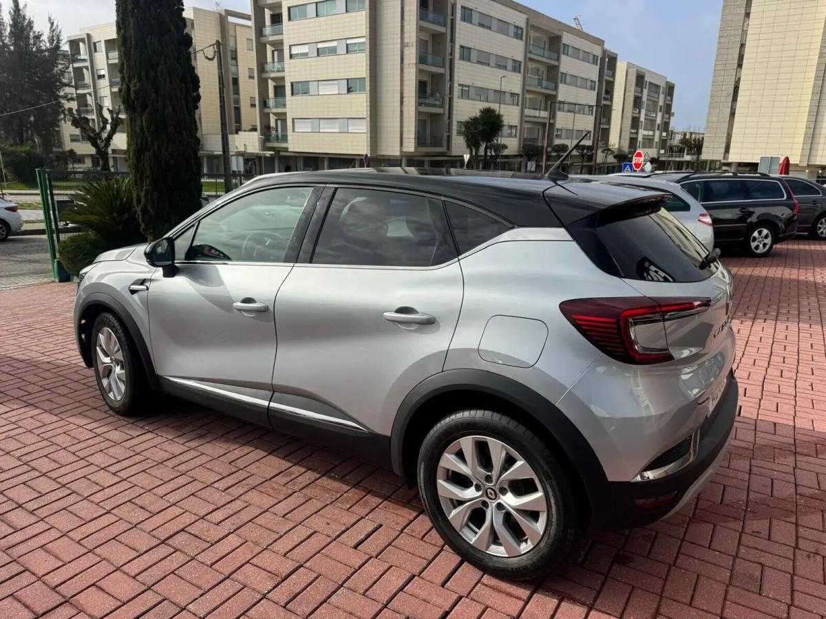 renault-captur-2022-hibrido-a-gasolina-1598cc