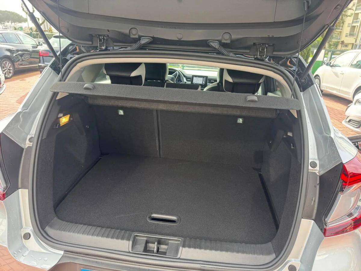 renault-captur-2022-hibrido-a-gasolina-1598cc