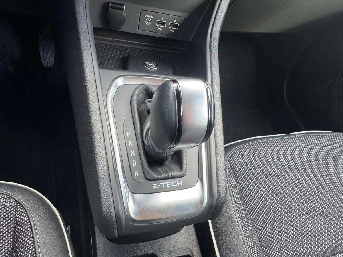renault-captur-2022-hibrido-a-gasolina-1598cc