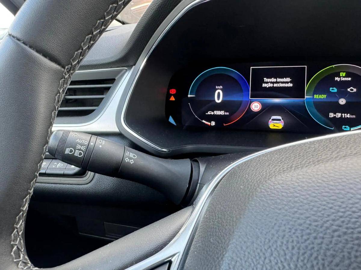 renault-captur-2022-hibrido-a-gasolina-1598cc