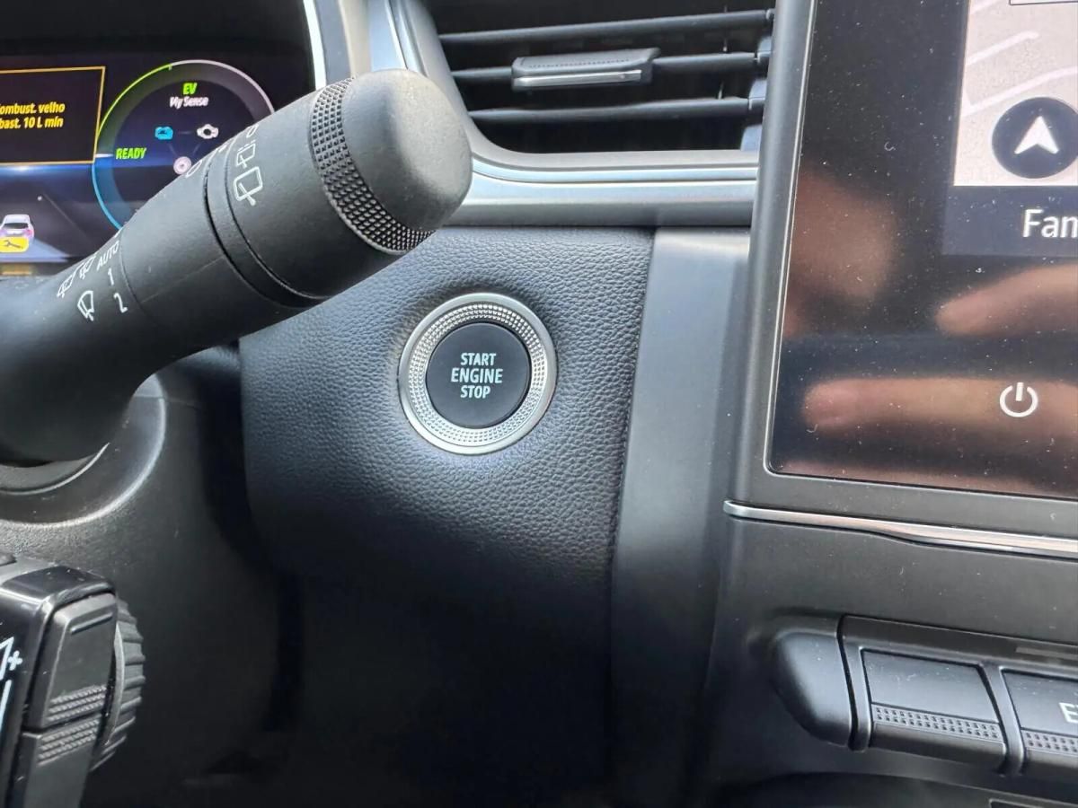renault-captur-2022-hibrido-a-gasolina-1598cc