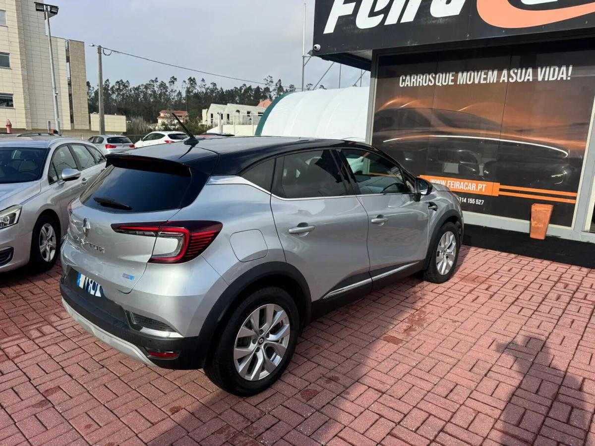 renault-captur-2022-hibrido-a-gasolina-1598cc