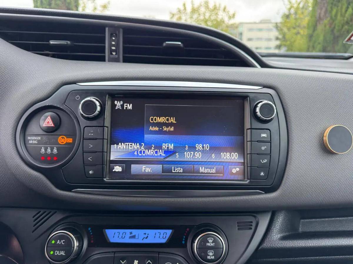 toyota-yaris-2015-hibrido-a-gasolina-1497cc