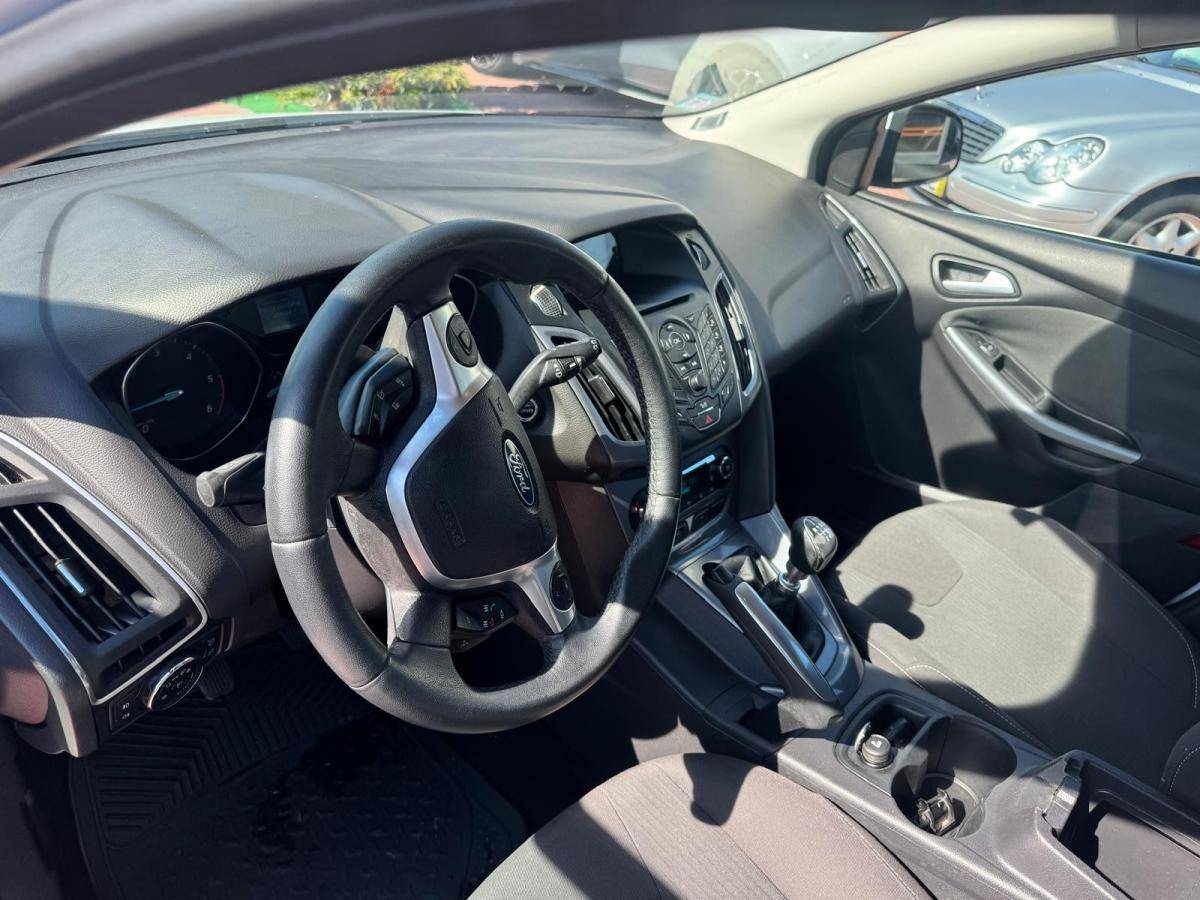 ford-focus-sw-2011-diesel-1560cc